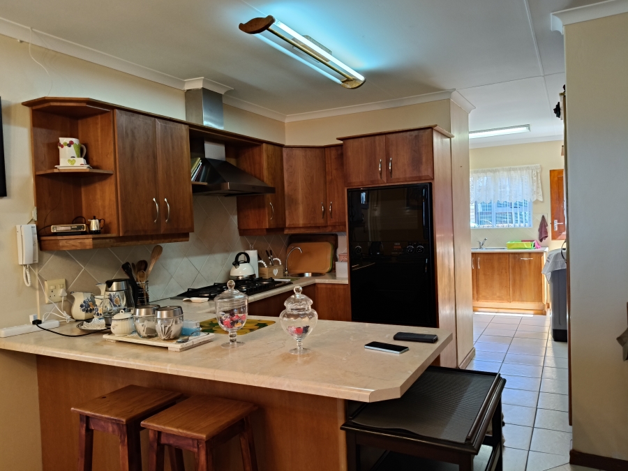 3 Bedroom Property for Sale in Wavecrest Eastern Cape